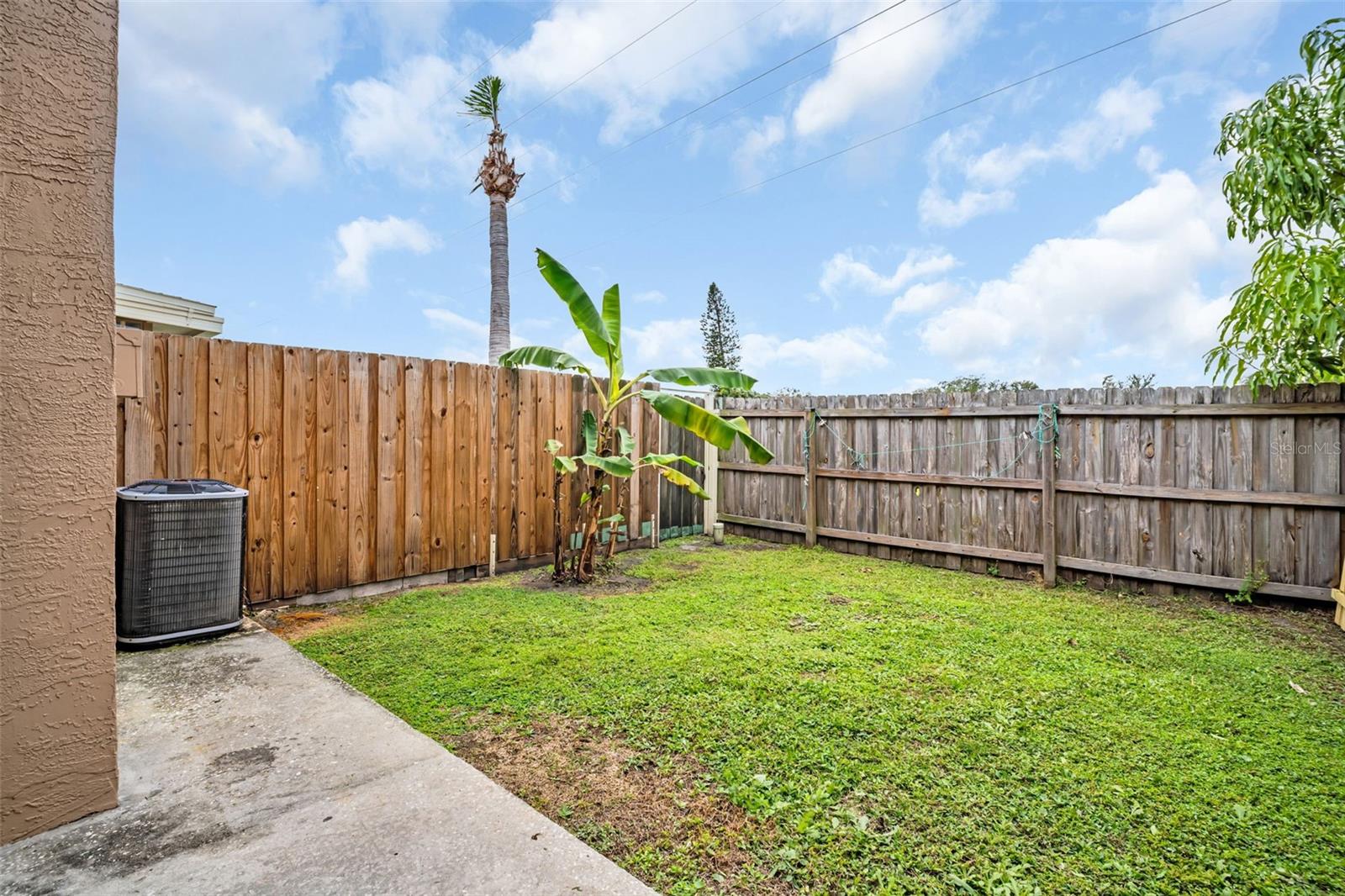 Image 27 of 29 For 1526 Chateaux De Ville Court