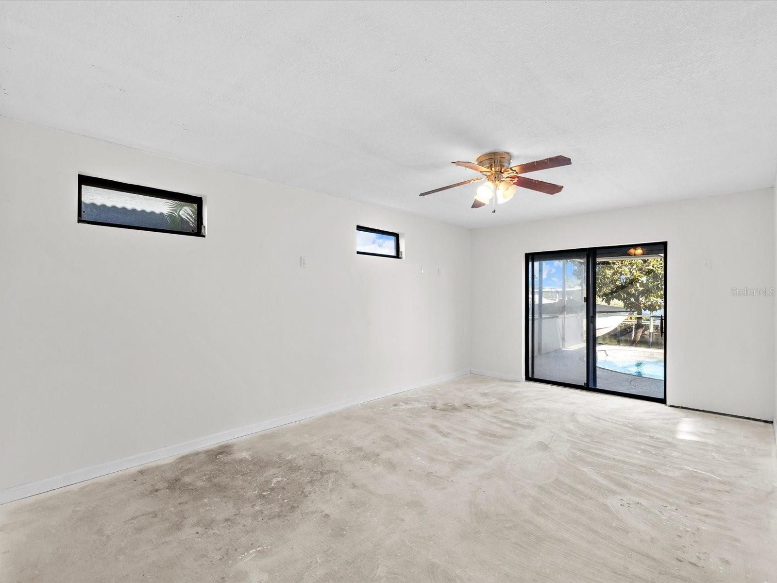 Image 44 of 93 For 5956 Seaside Drive