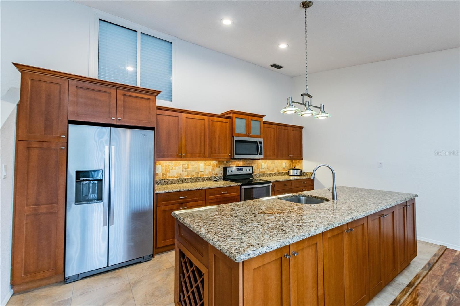 Image 2 of 21 For 6435 92nd Place 904