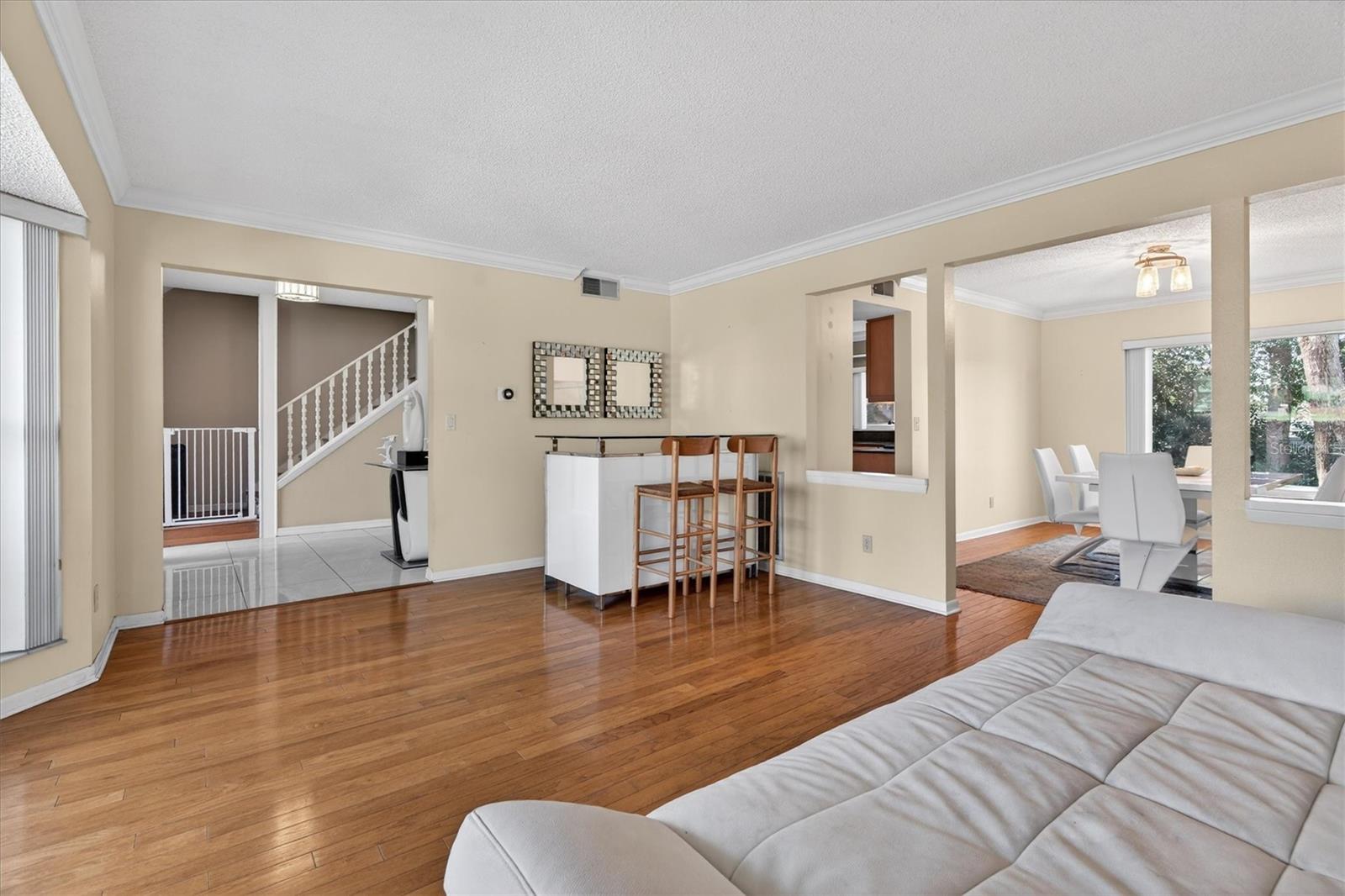 Listing photo id 10 for 88 Harbor Oaks Circle