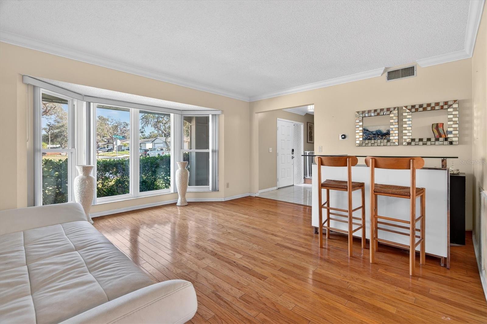 Listing photo id 11 for 88 Harbor Oaks Circle