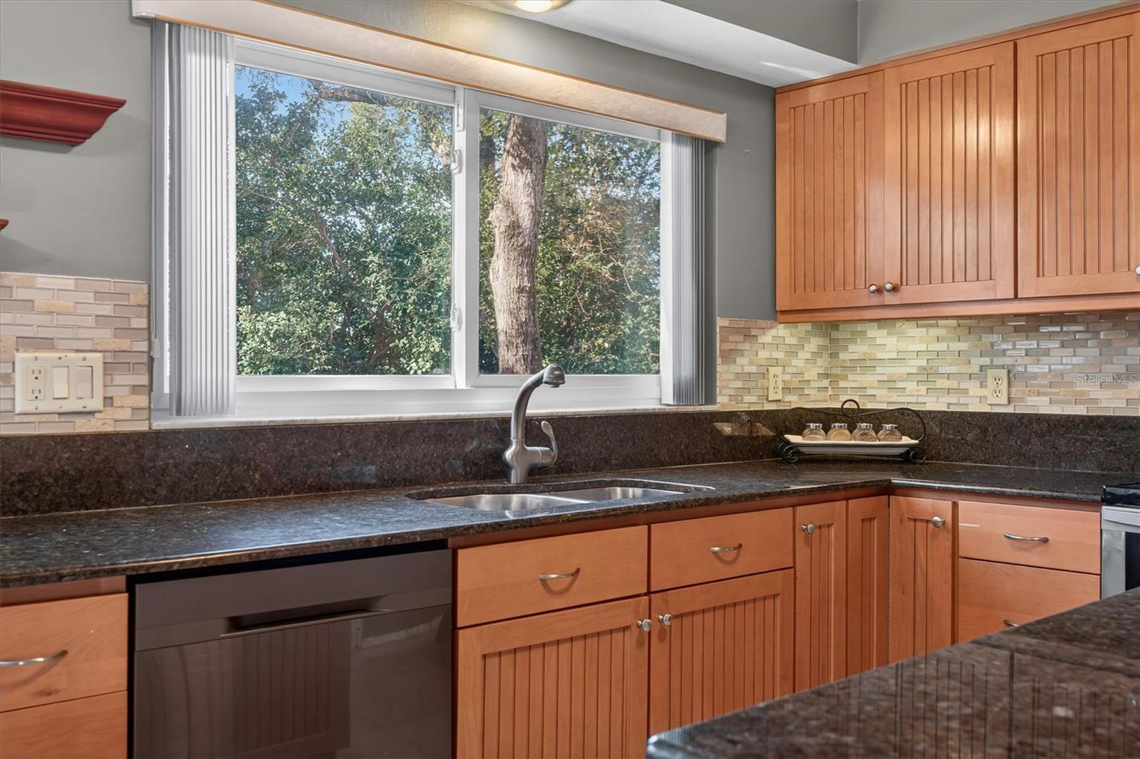 Listing photo id 19 for 88 Harbor Oaks Circle