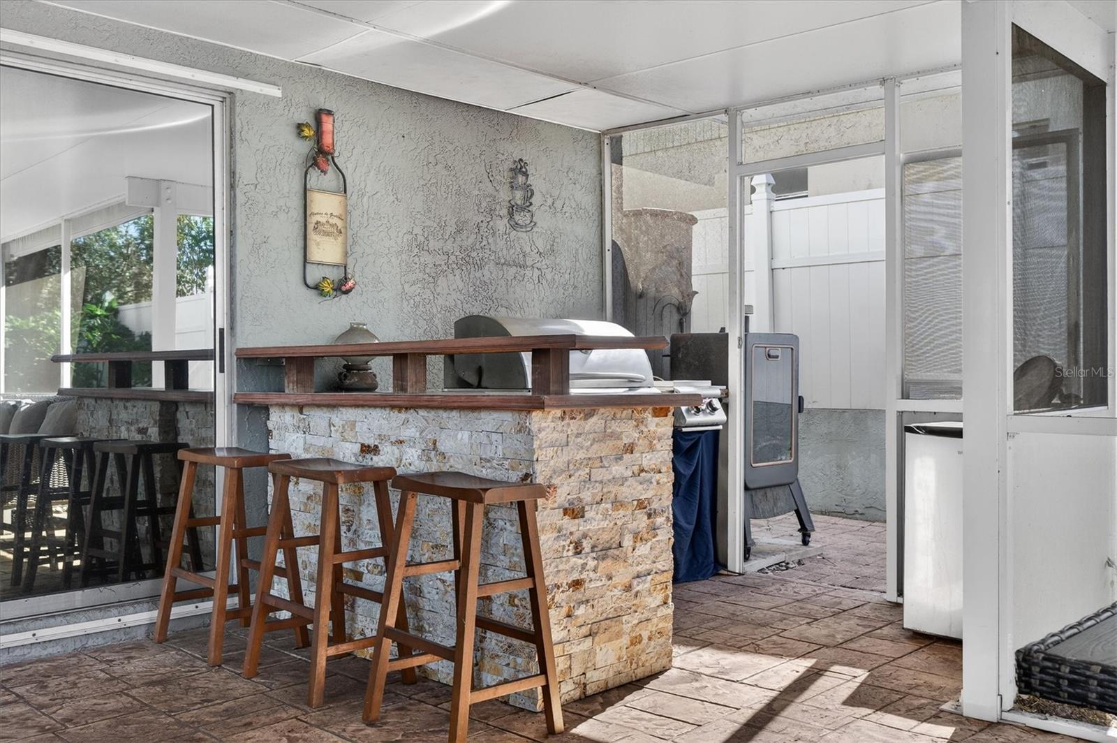 Listing photo id 27 for 88 Harbor Oaks Circle