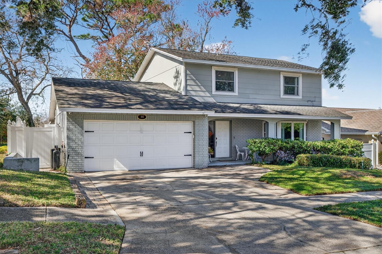 Listing photo id 1 for 88 Harbor Oaks Circle