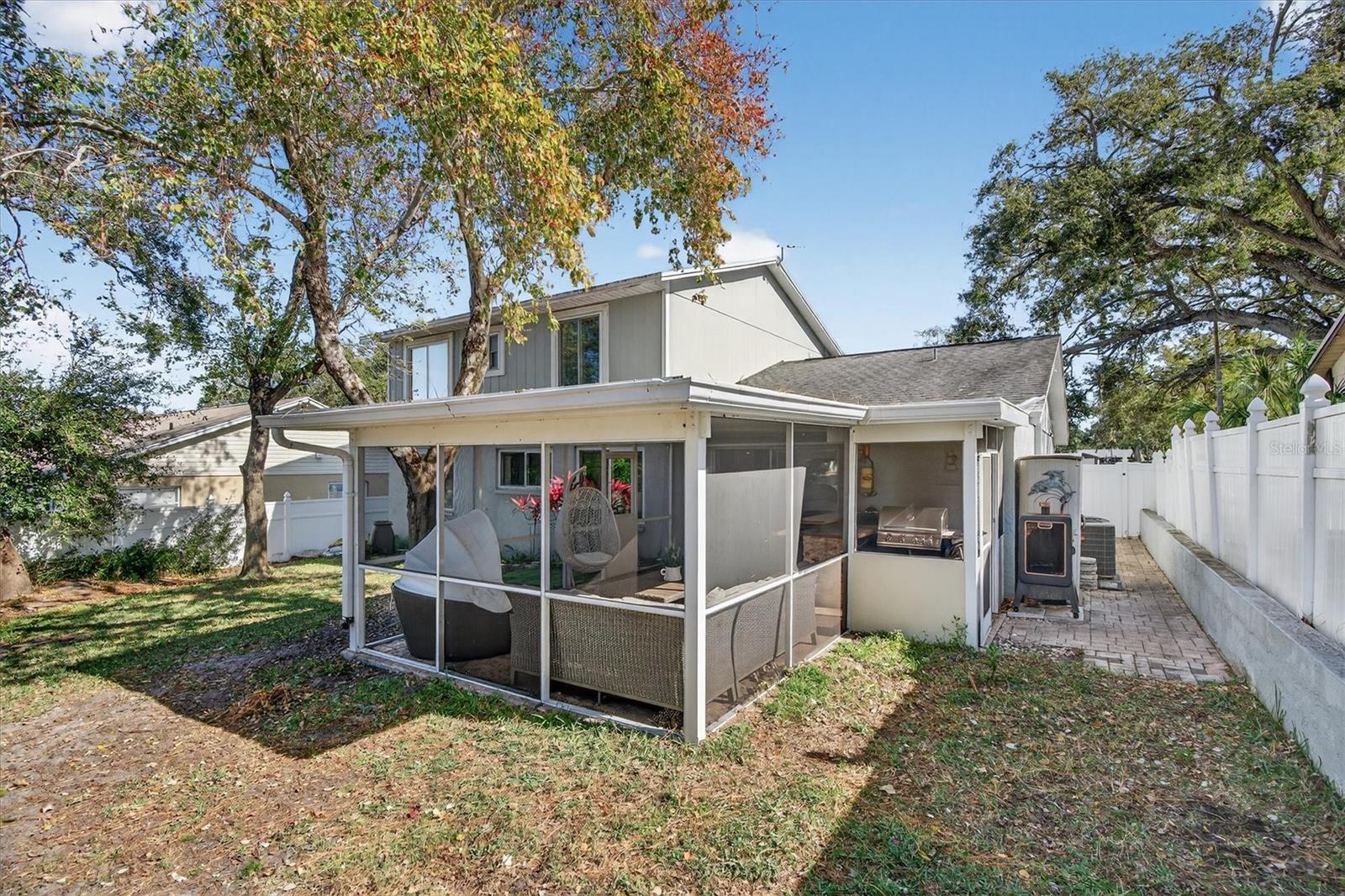 Listing photo id 43 for 88 Harbor Oaks Circle