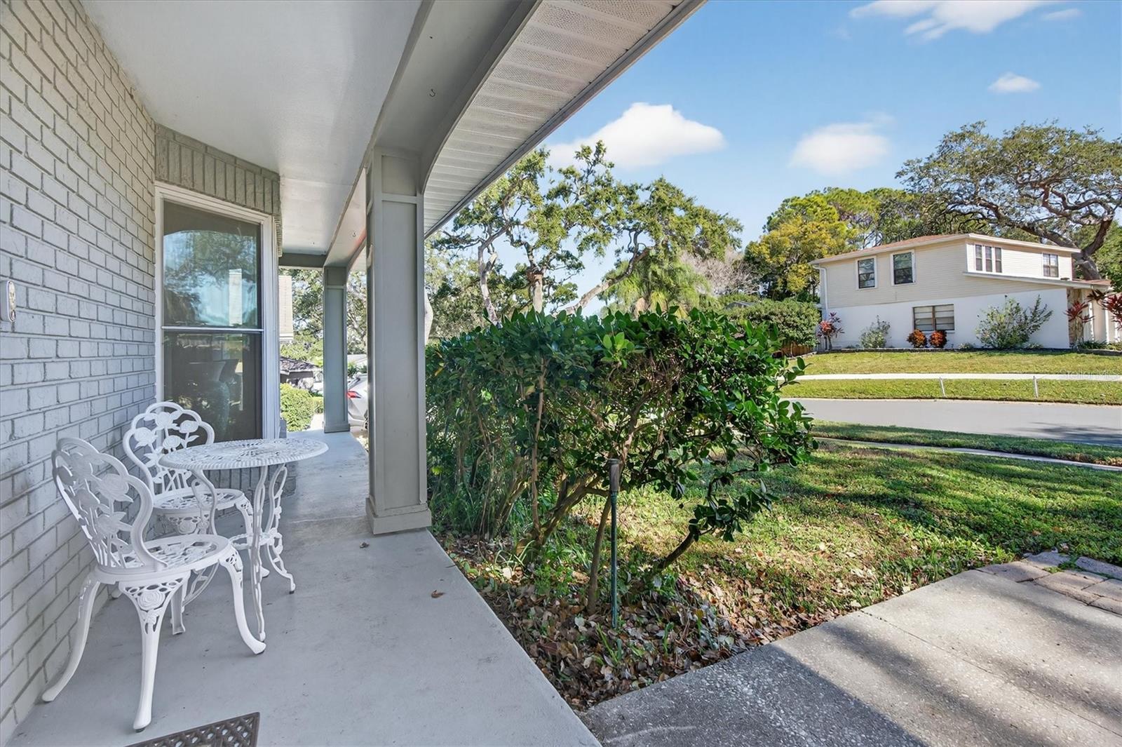 Listing photo id 4 for 88 Harbor Oaks Circle