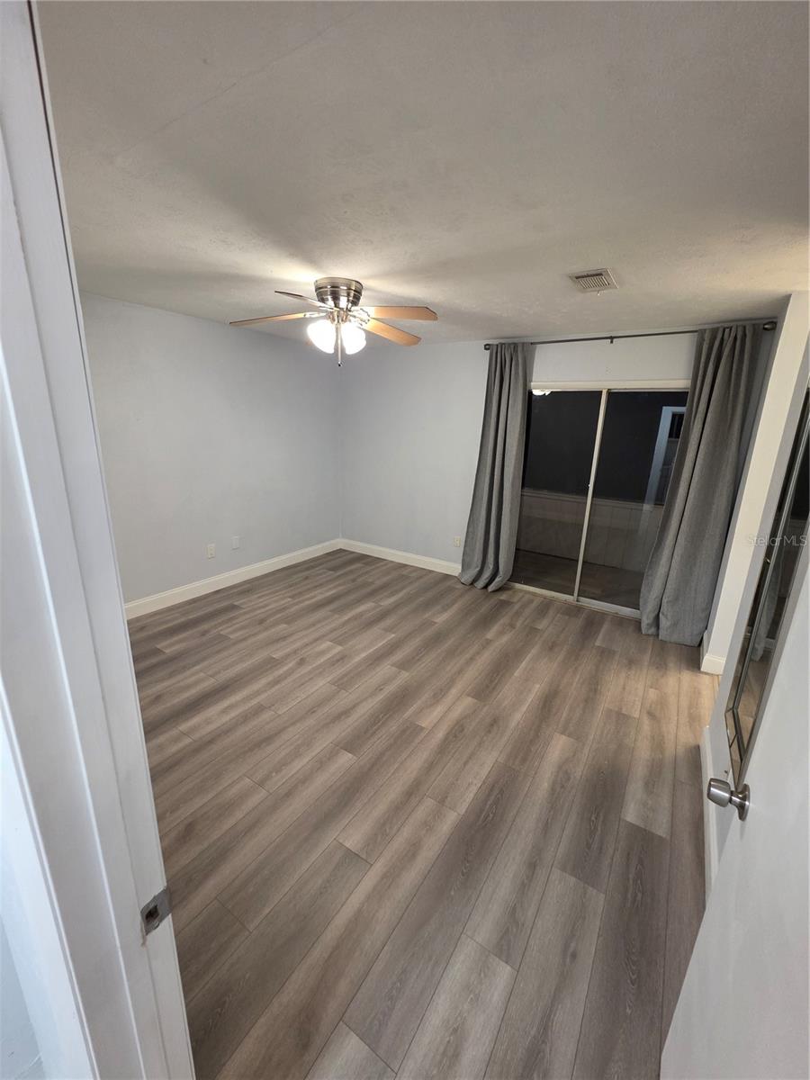 Image 18 of 25 For 4417 Rayfield Drive