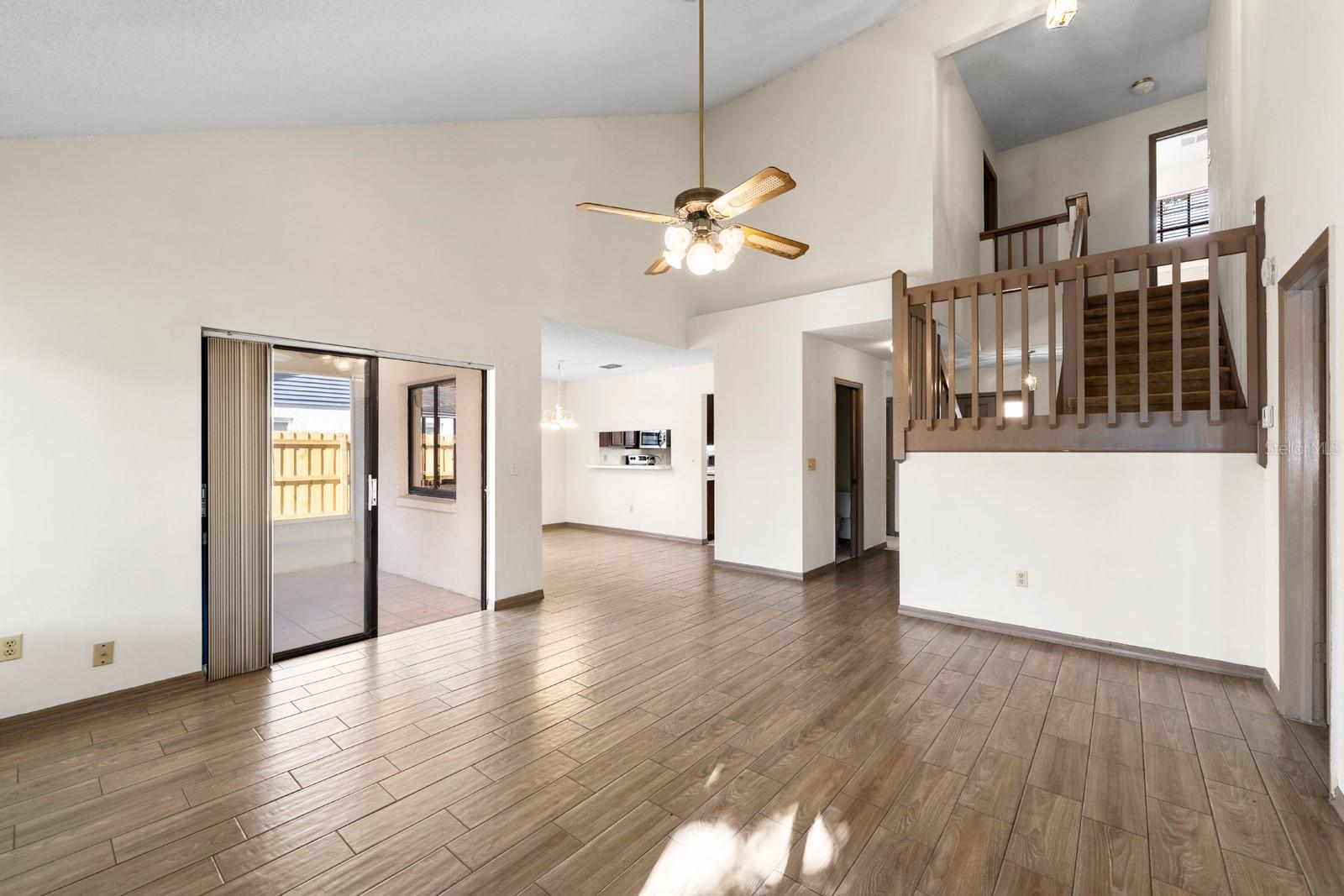 Image 15 of 32 For 1504 Storington Avenue