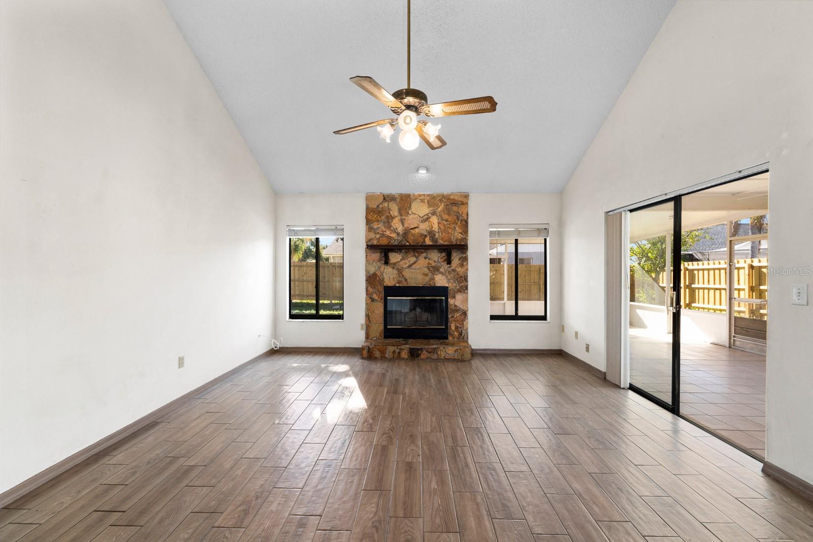 Image 16 of 32 For 1504 Storington Avenue