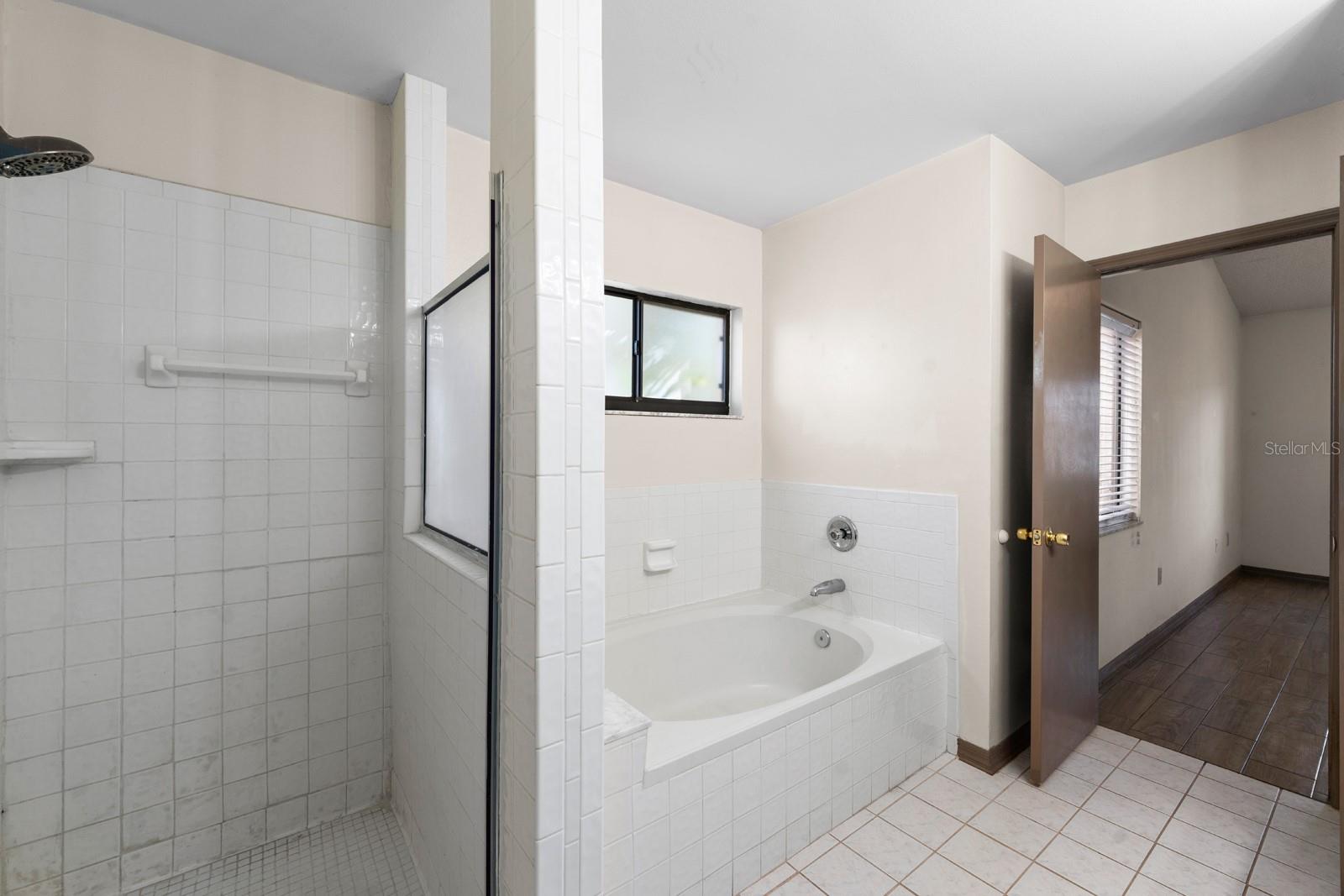 Image 17 of 32 For 1504 Storington Avenue