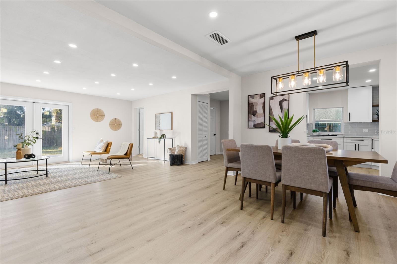 Image 3 of 25 For 7301 West Shore Boulevard