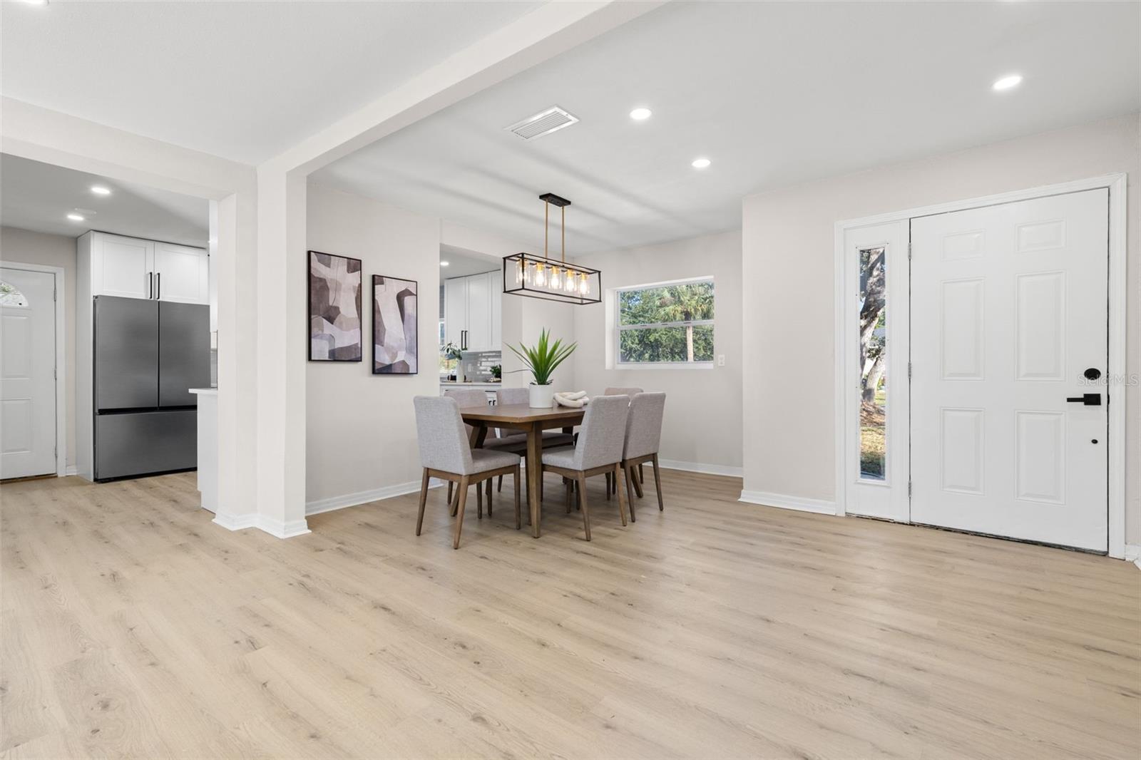 Image 4 of 25 For 7301 West Shore Boulevard