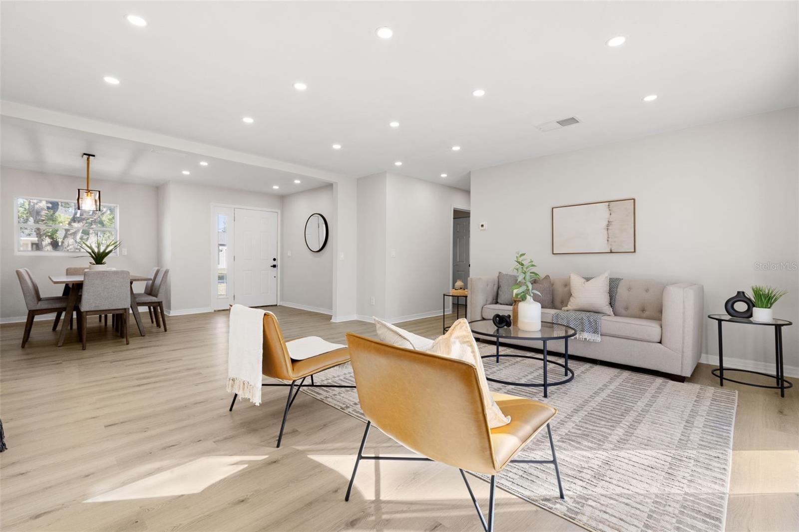 Image 6 of 25 For 7301 West Shore Boulevard