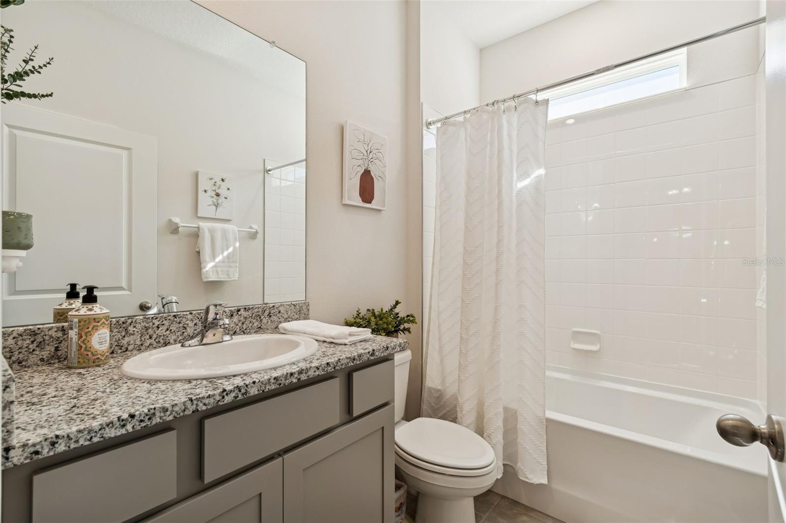 Image 23 of 75 For 9882 Shoreline View Way