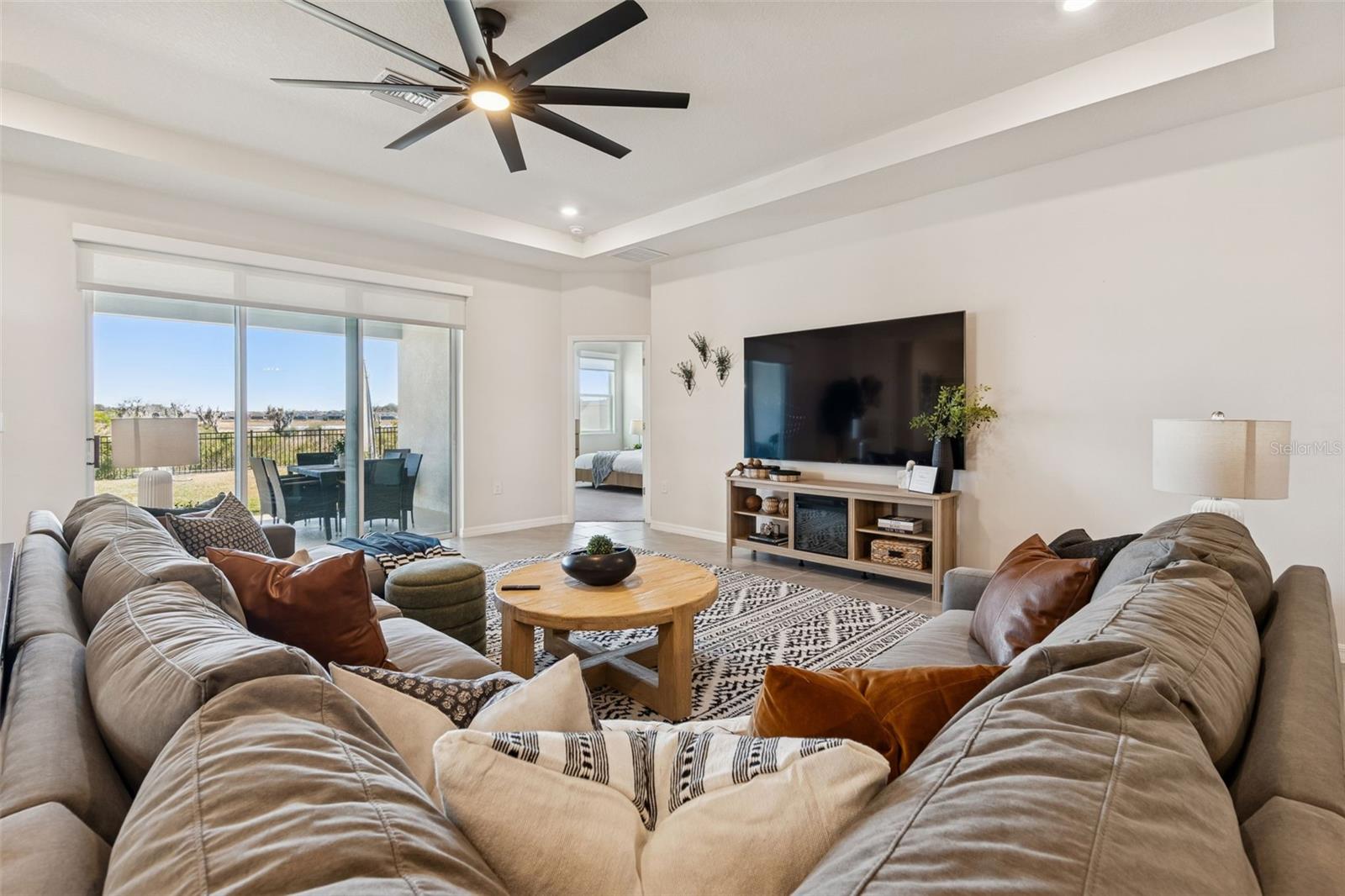 Image 28 of 75 For 9882 Shoreline View Way