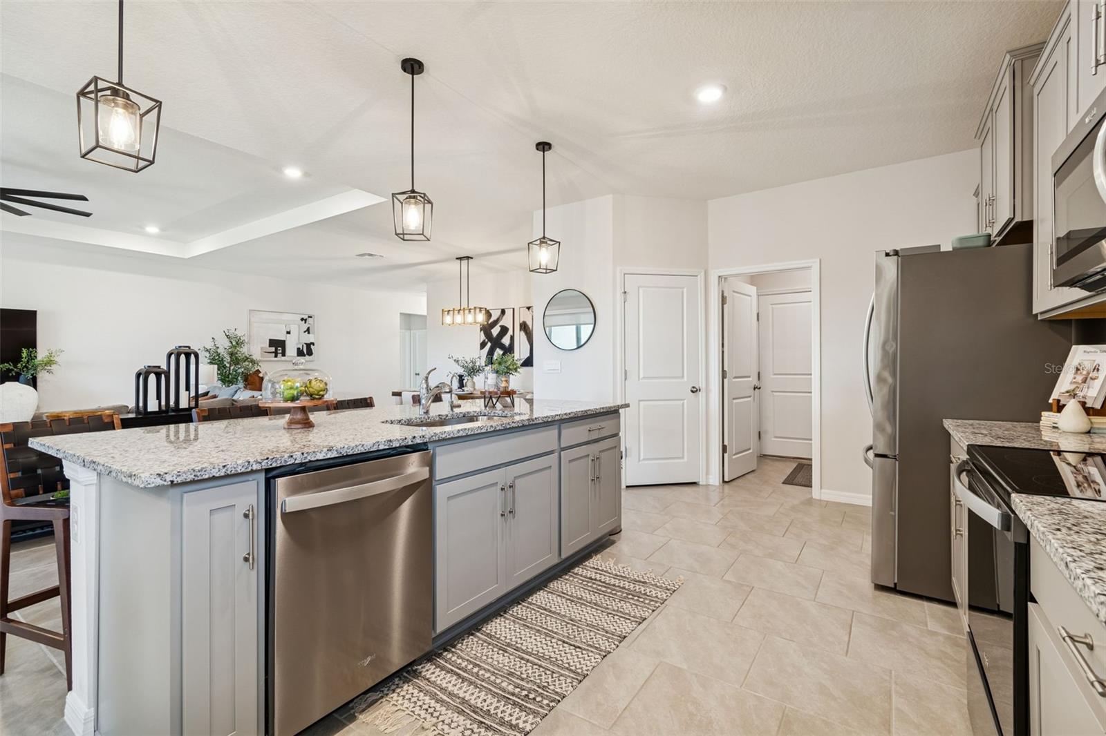 Image 32 of 75 For 9882 Shoreline View Way