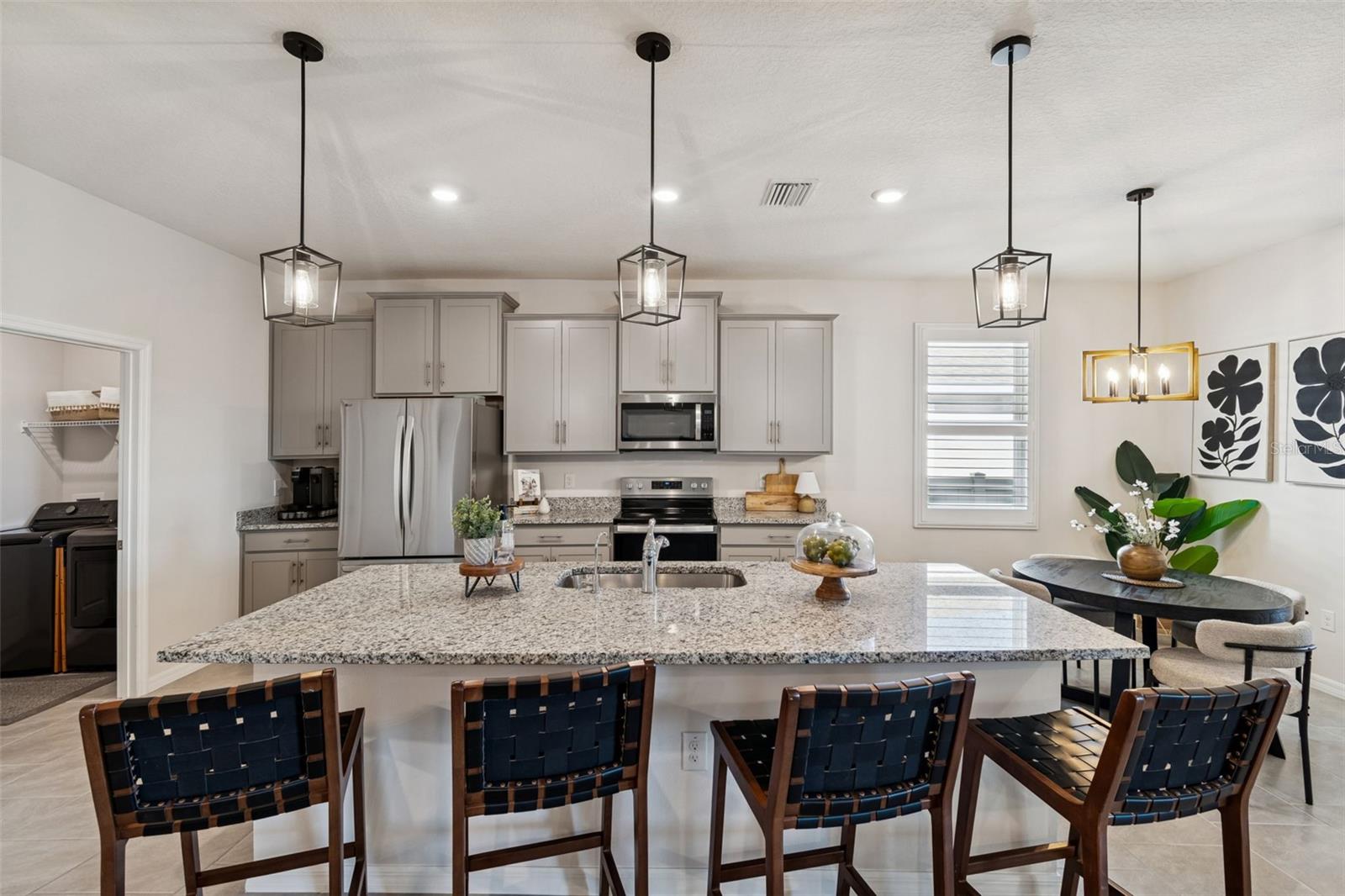 Image 36 of 75 For 9882 Shoreline View Way