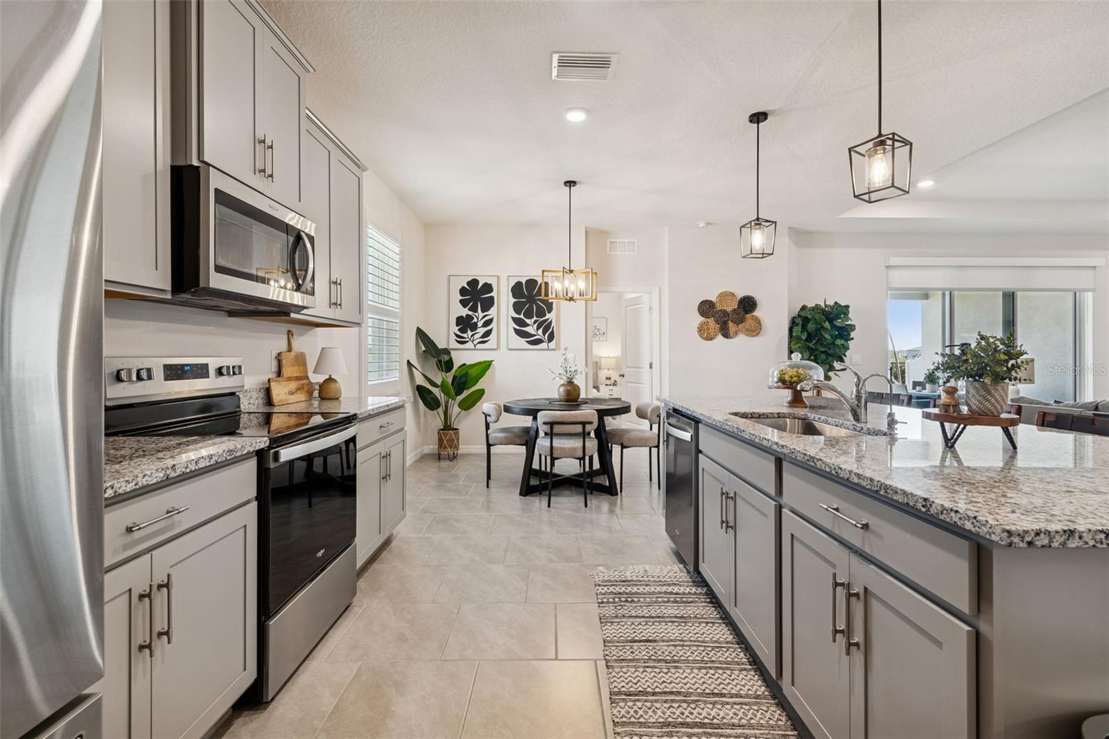 Image 38 of 75 For 9882 Shoreline View Way