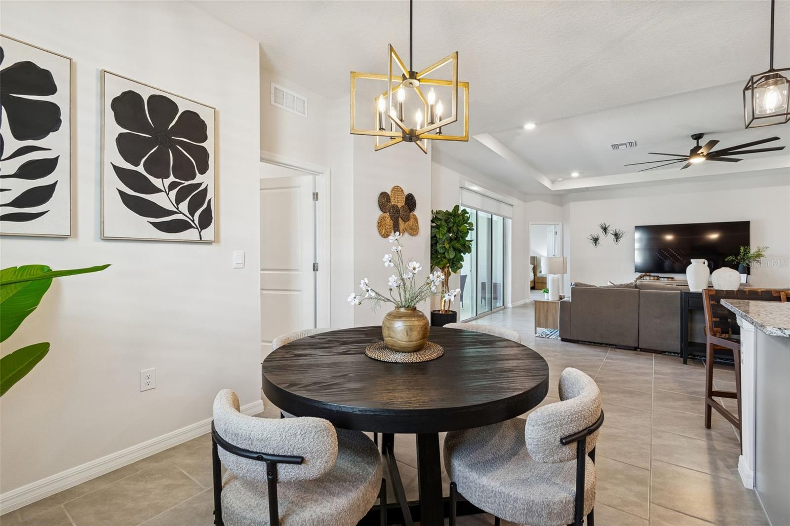 Image 39 of 75 For 9882 Shoreline View Way