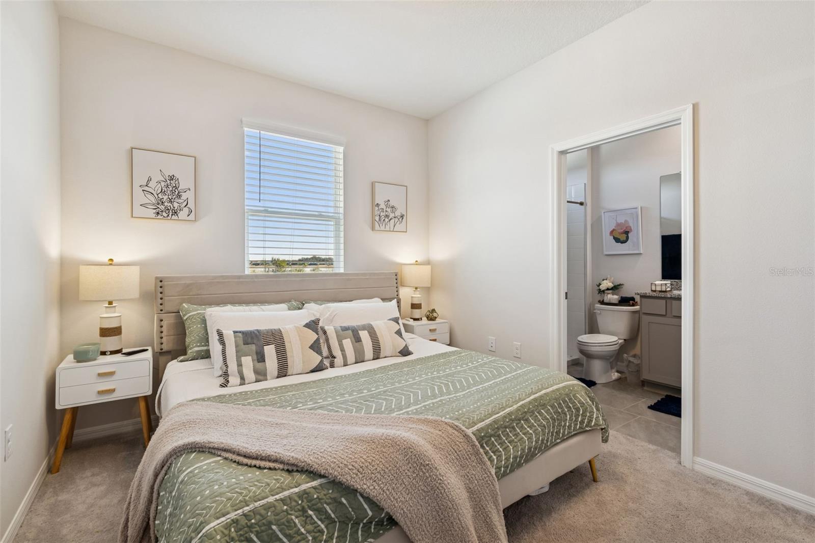 Image 41 of 75 For 9882 Shoreline View Way