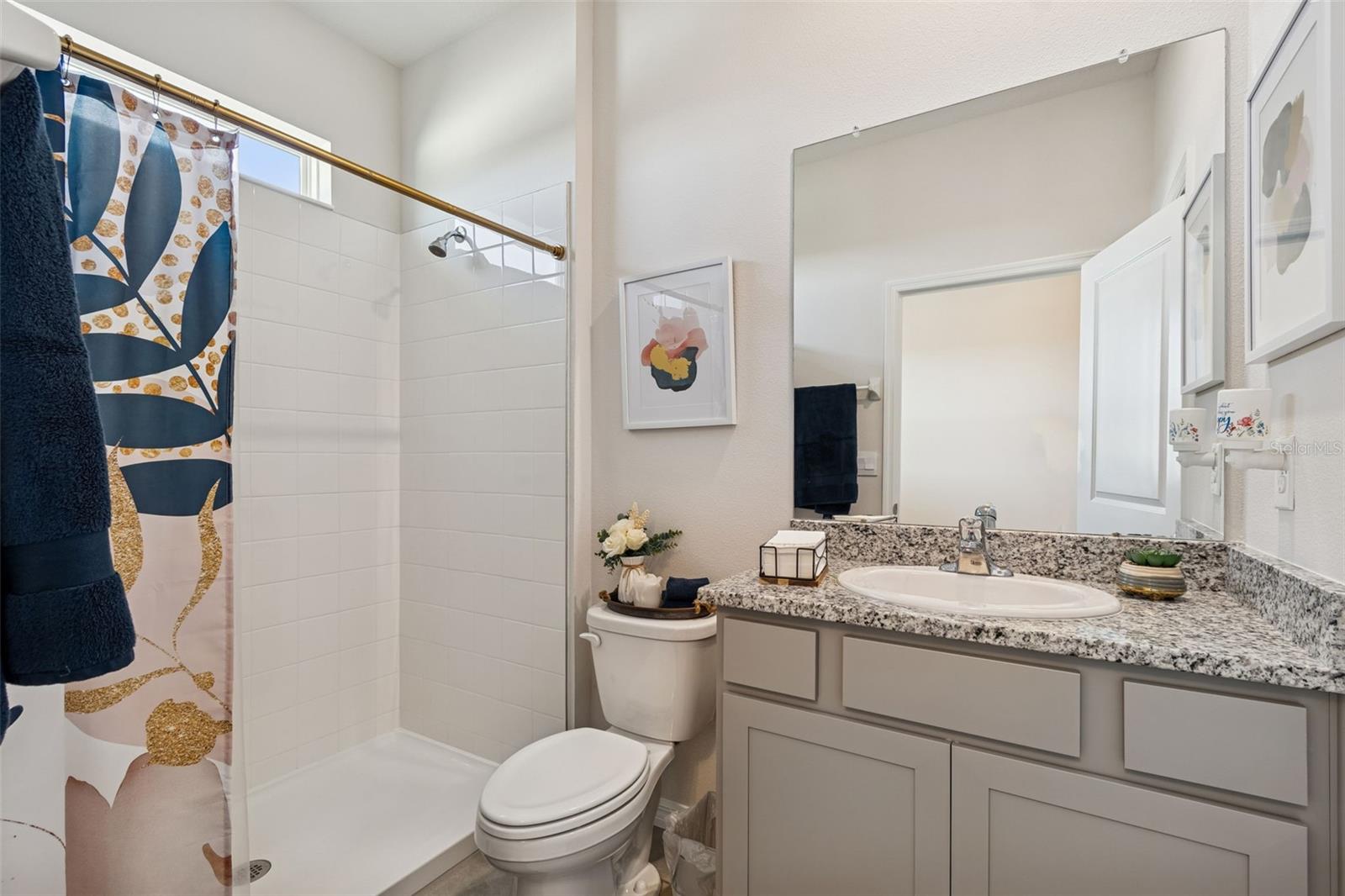 Image 42 of 75 For 9882 Shoreline View Way