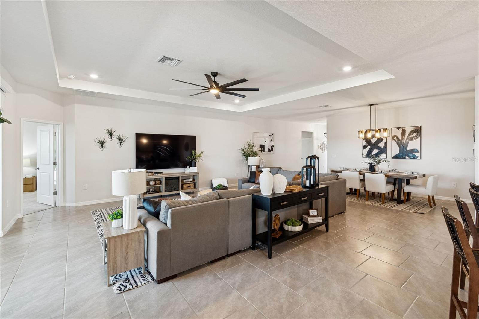 Image 44 of 75 For 9882 Shoreline View Way