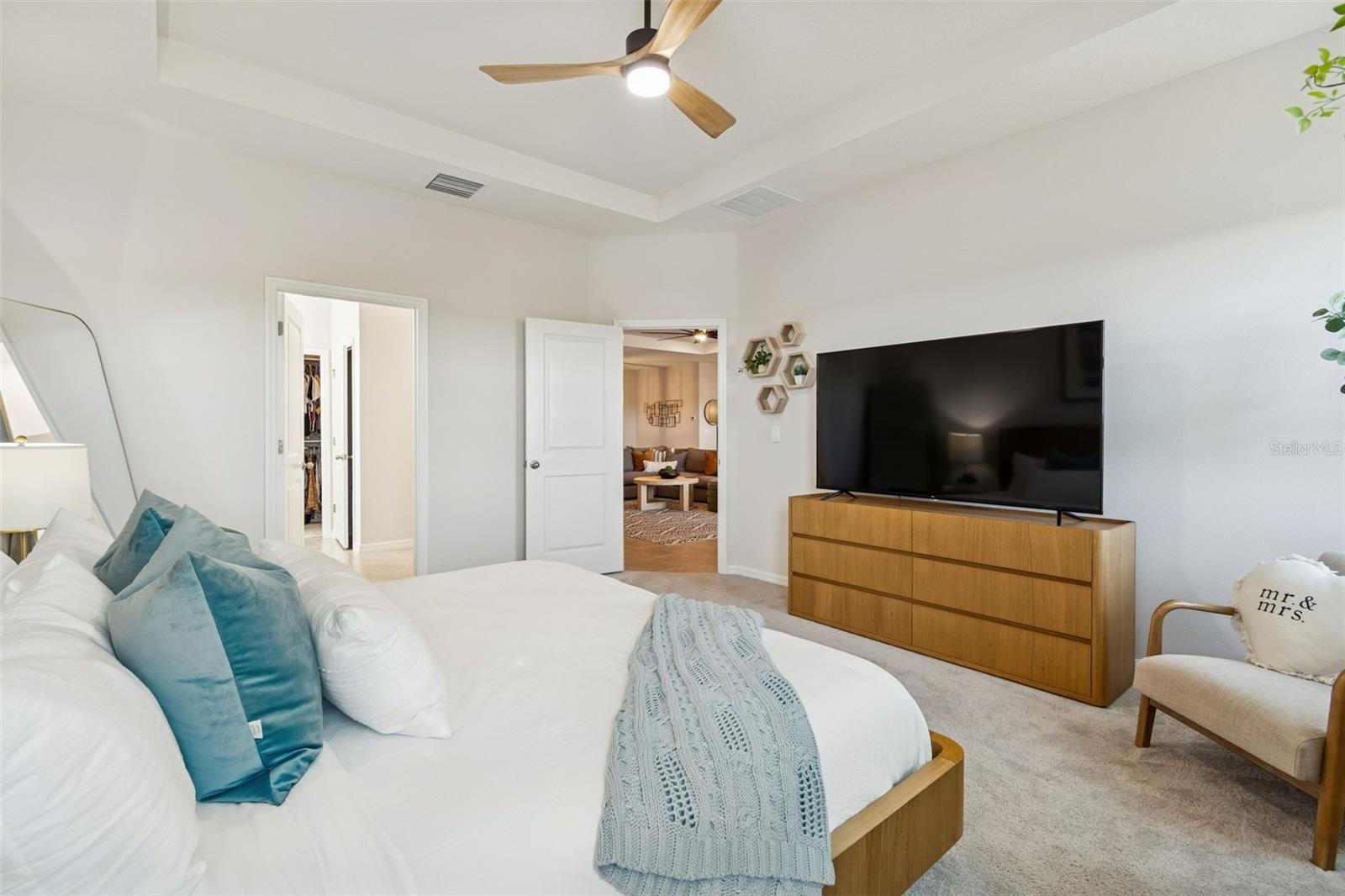 Image 45 of 75 For 9882 Shoreline View Way