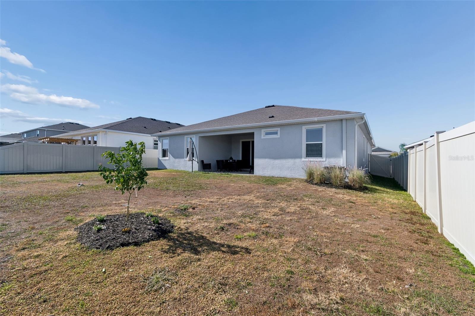 Image 52 of 75 For 9882 Shoreline View Way