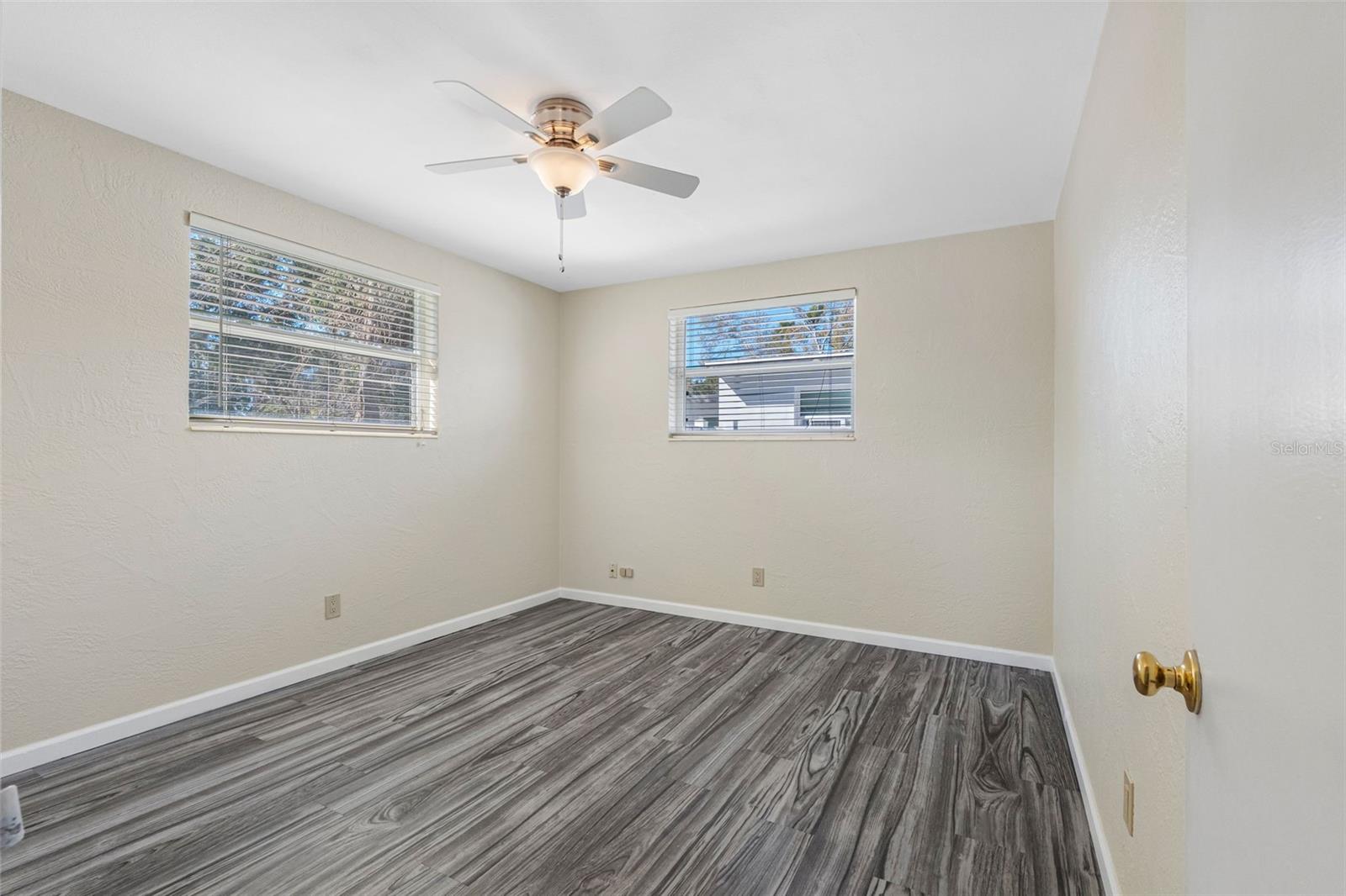 Image 14 of 22 For 4711 28th Avenue N