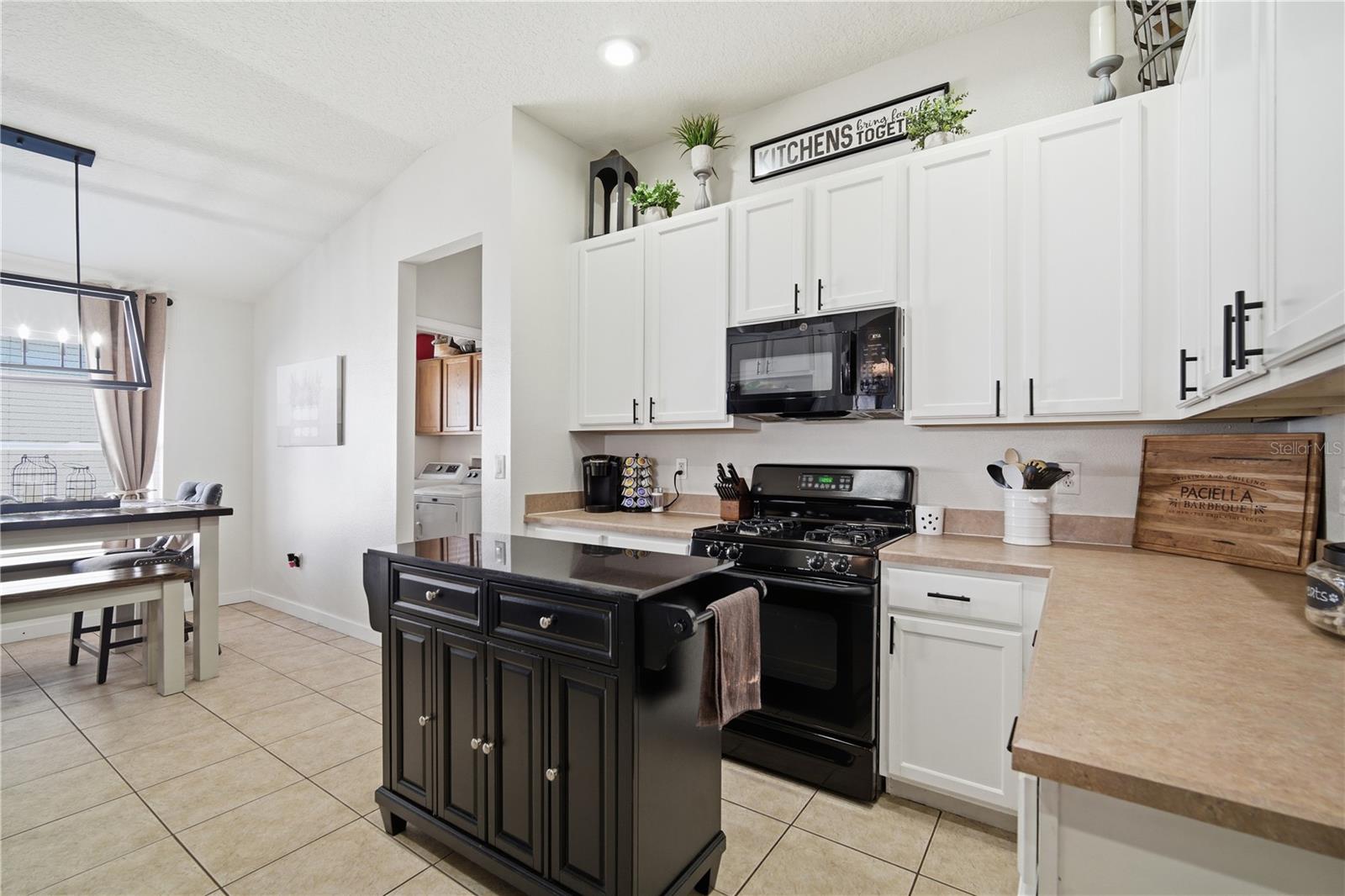 Image 22 of 72 For 6325 Bridgecrest Drive