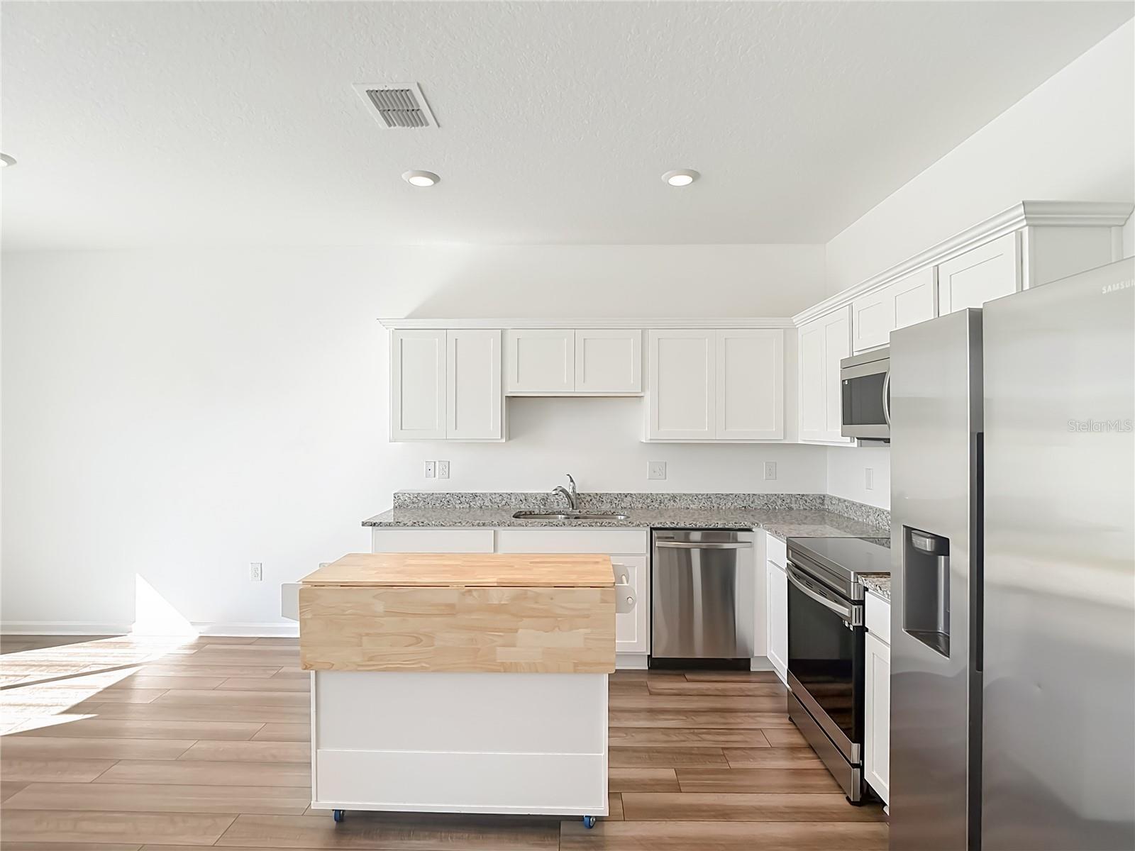 Image 17 of 49 For 6221 Bucket Court