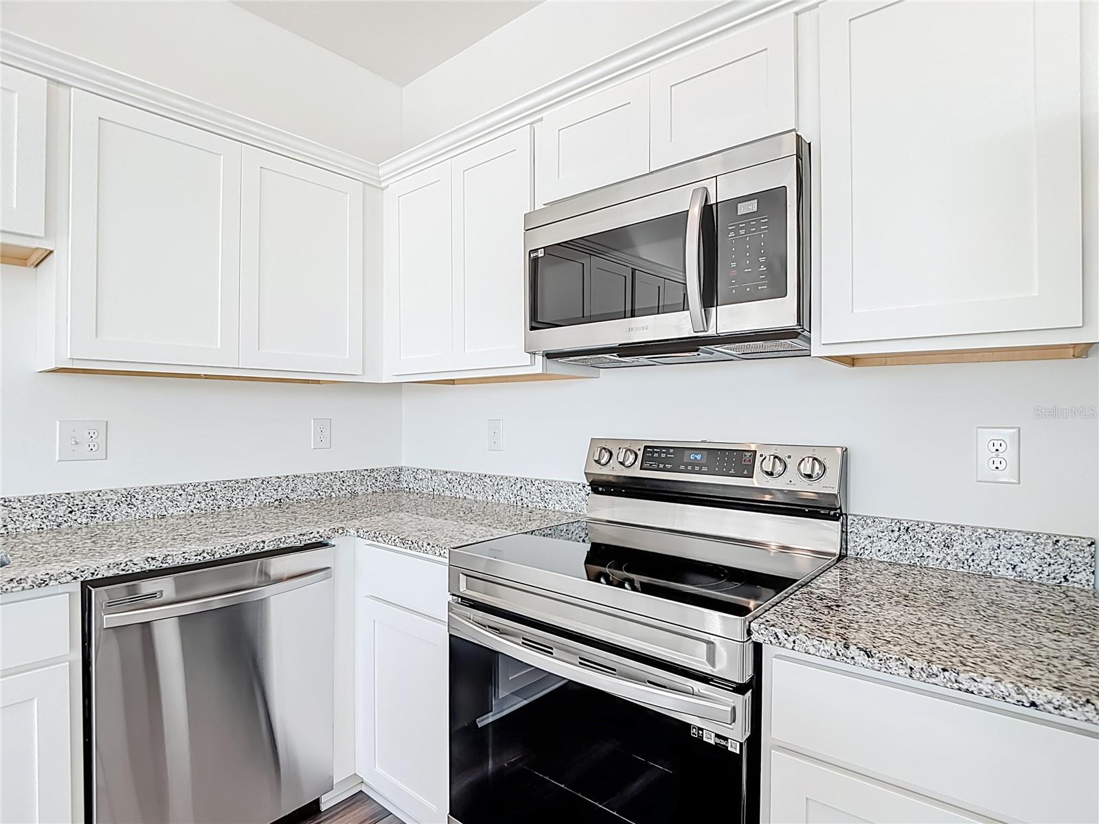 Image 20 of 49 For 6221 Bucket Court