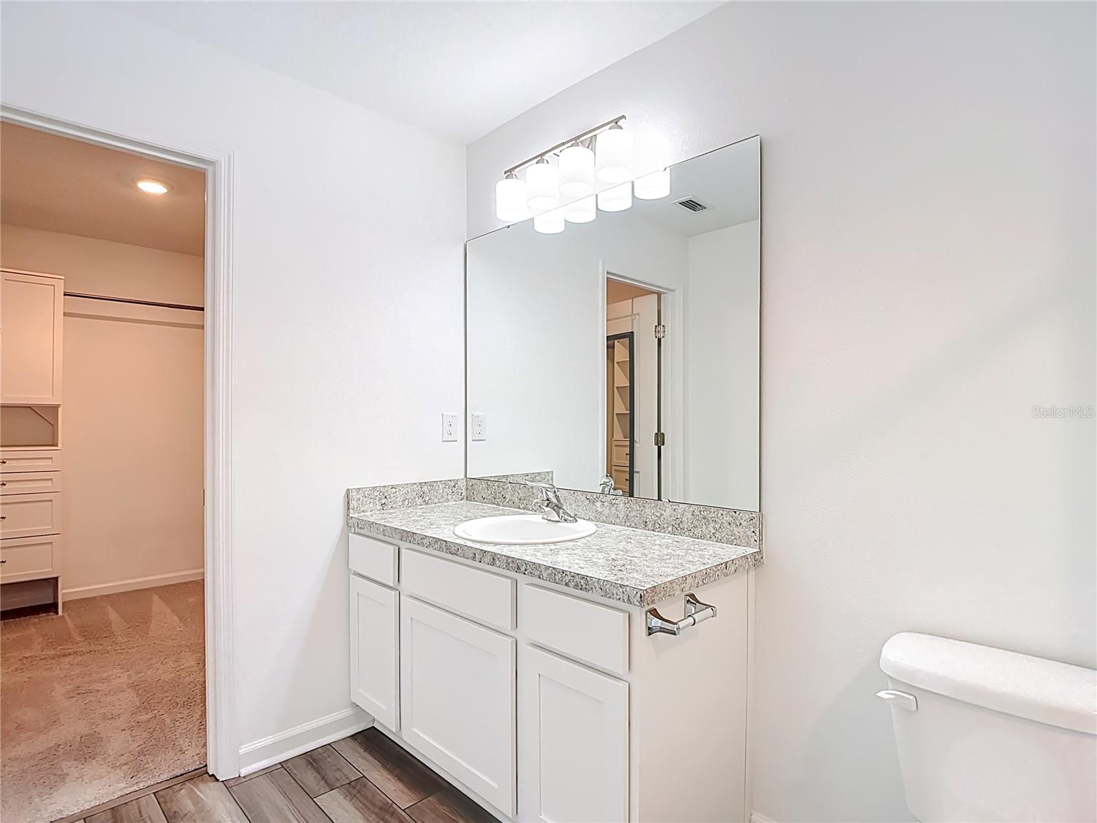 Image 36 of 49 For 6221 Bucket Court