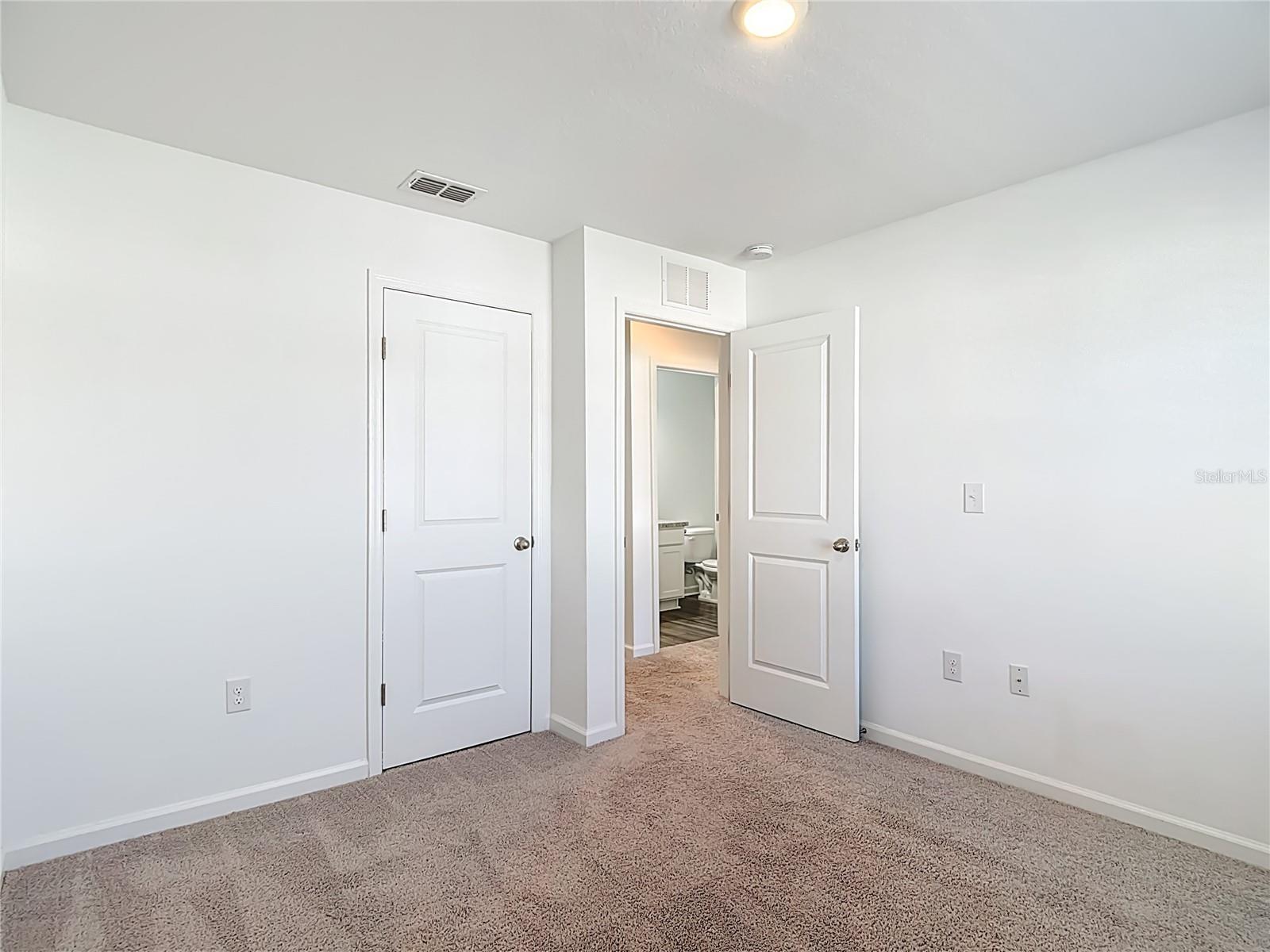 Image 38 of 49 For 6221 Bucket Court