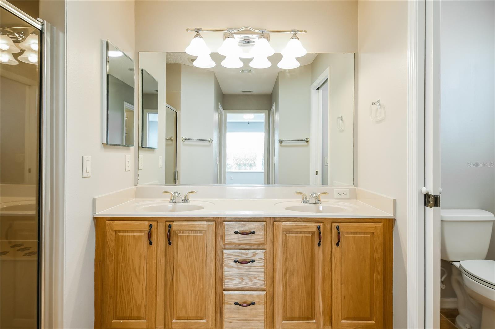 Image 10 of 22 For 952 Talapia Loop