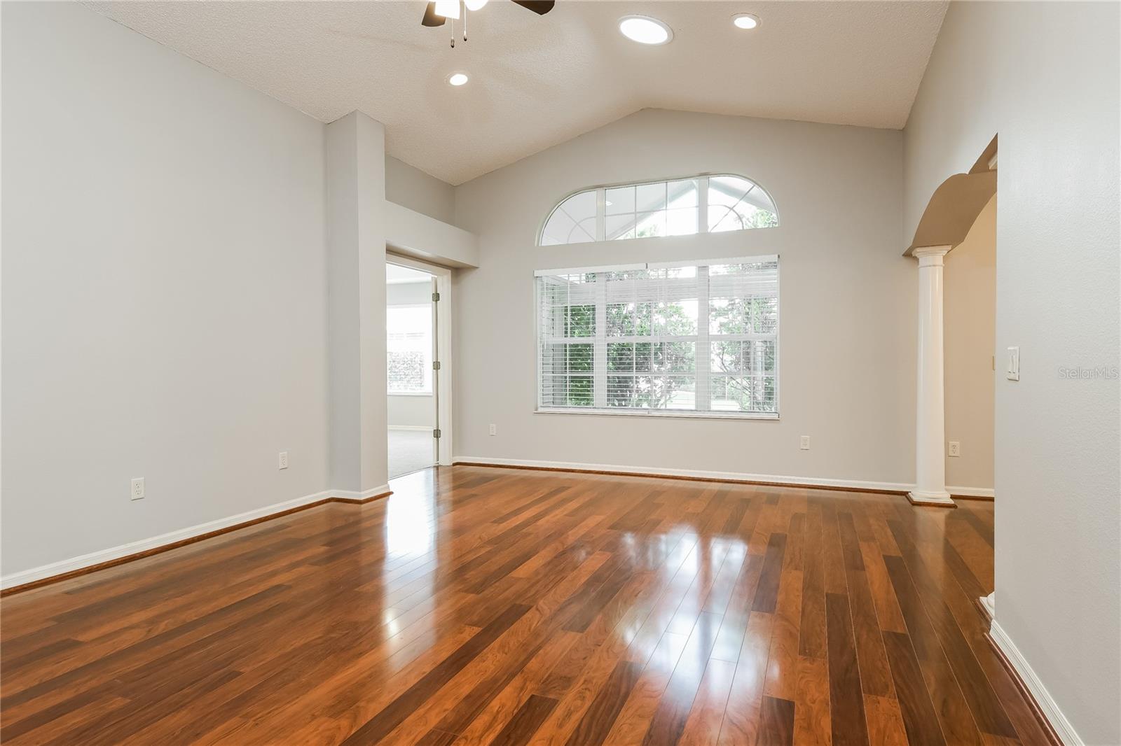 Image 3 of 22 For 952 Talapia Loop