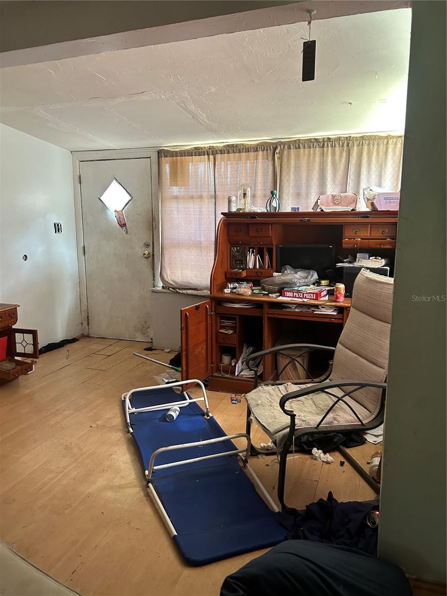 Image 5 of 13 For 5520 35th Way N