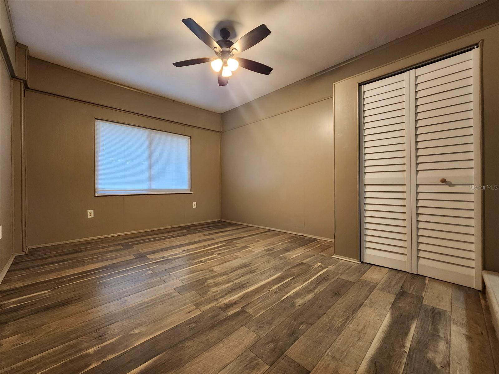 Image 6 of 11 For 17184 240th Terrace