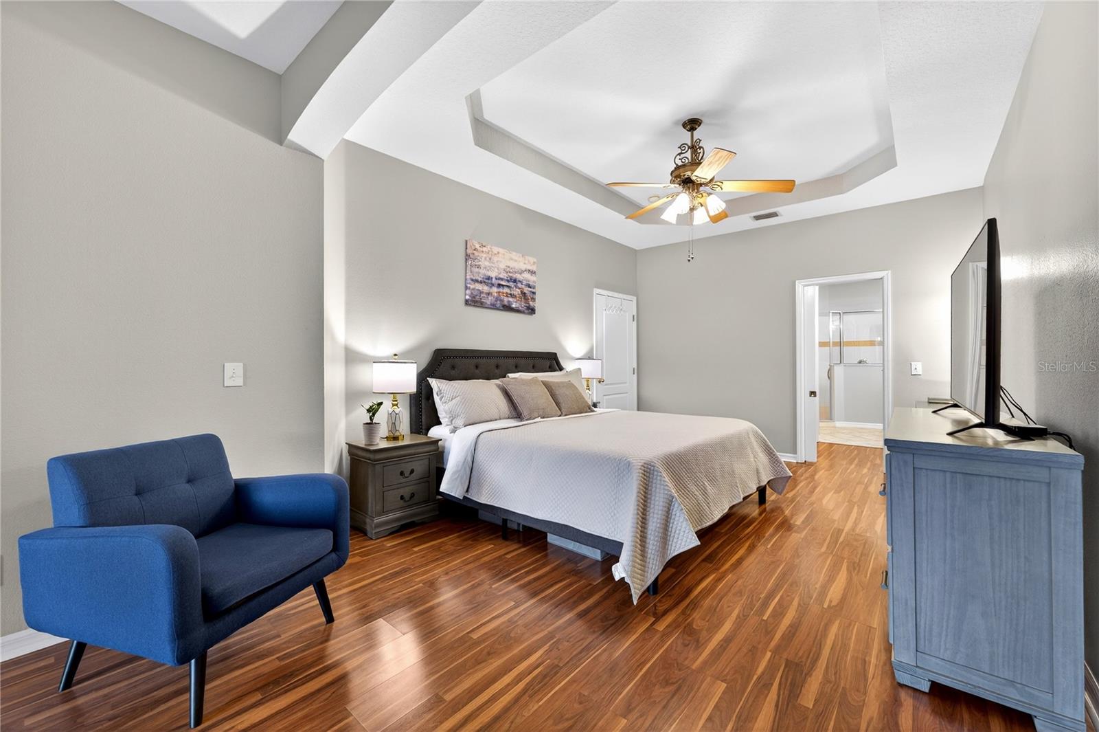 Image 8 of 65 For 19128 Lake Audubon Drive