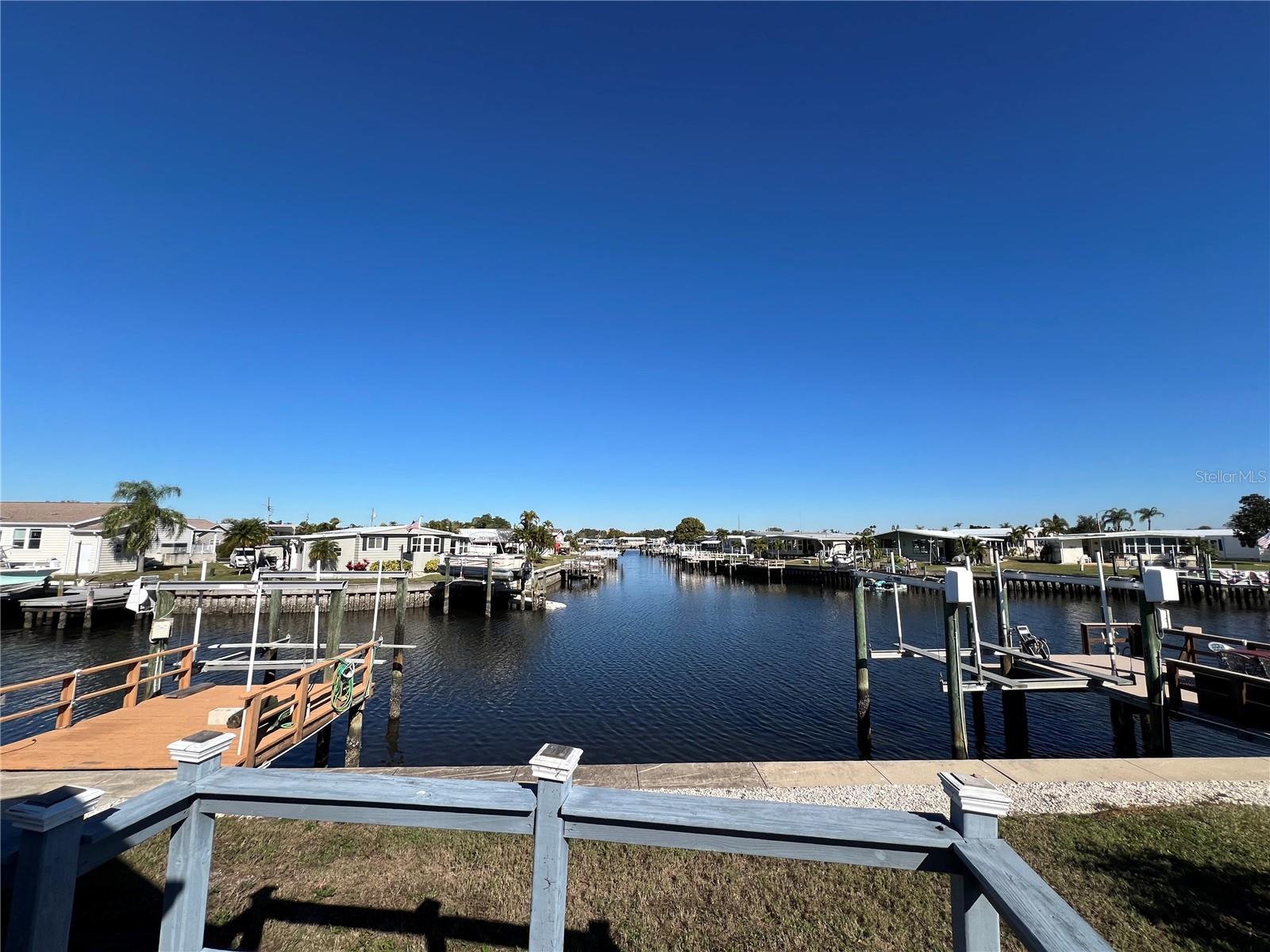 Details for 217 Mount Isle Avenue Ne 197, ST PETERSBURG, FL 33702