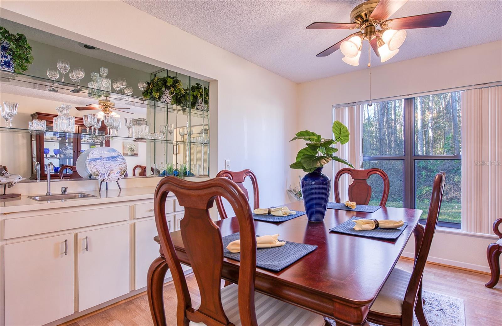 Listing photo id 14 for 3180 Charter Club Drive B