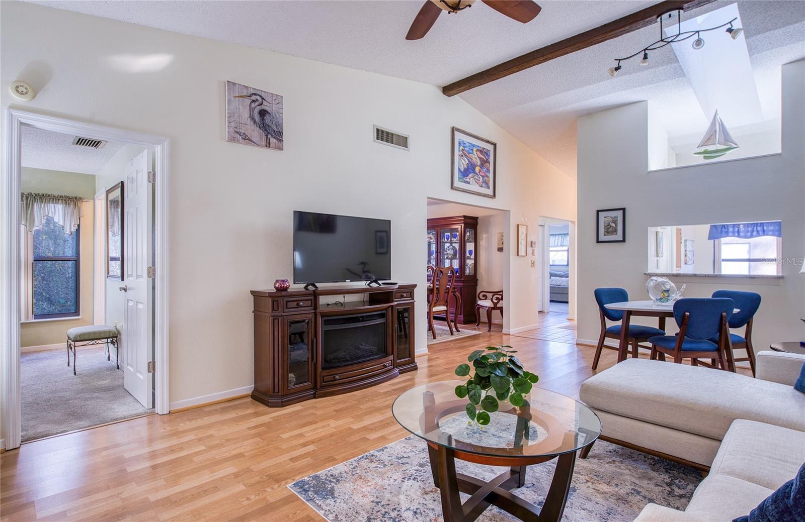 Listing photo id 20 for 3180 Charter Club Drive B