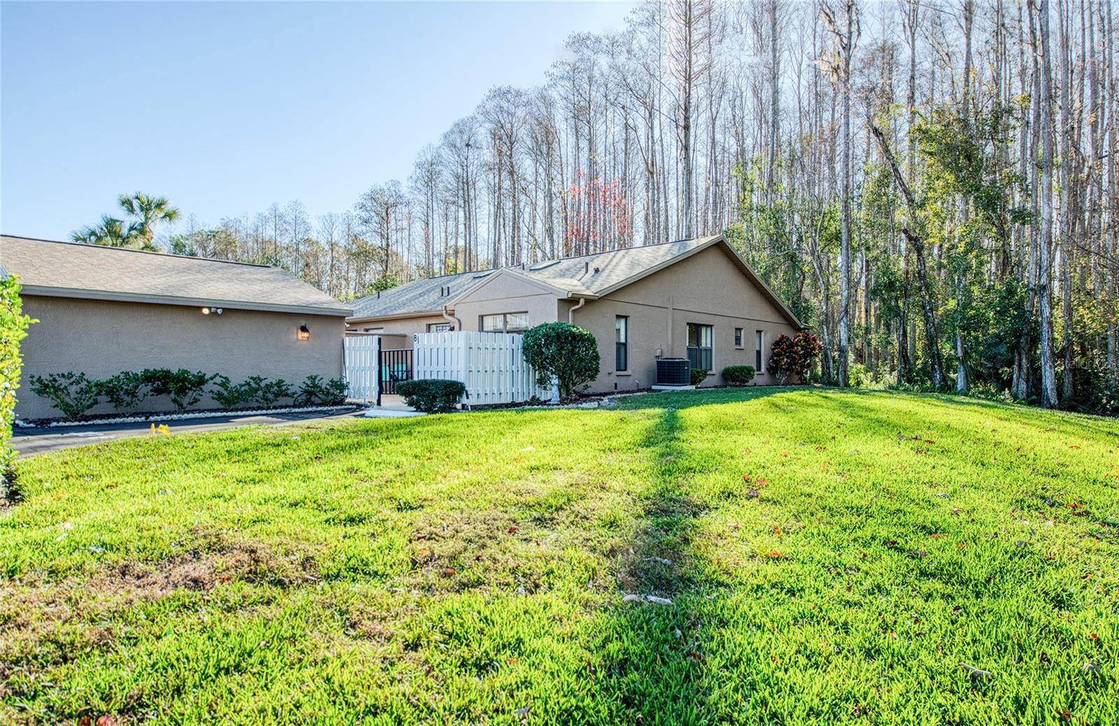 Listing photo id 45 for 3180 Charter Club Drive B