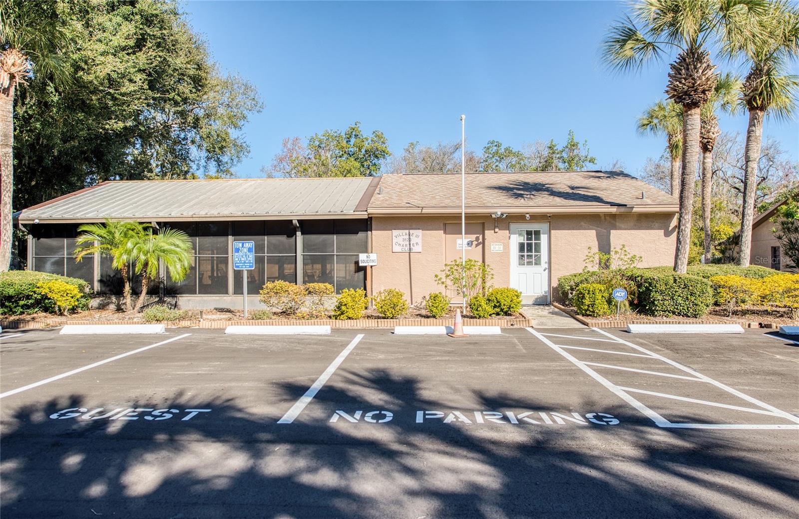 Listing photo id 47 for 3180 Charter Club Drive B