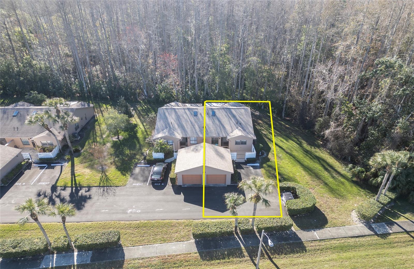 Listing photo id 55 for 3180 Charter Club Drive B