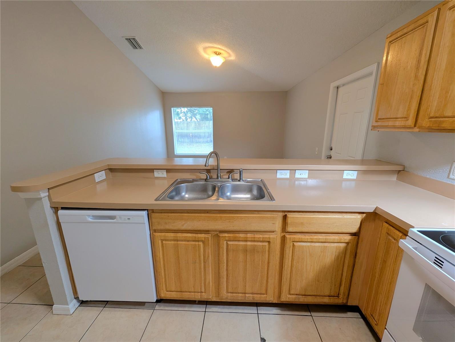 Image 8 of 34 For 3303 Frierson Avenue