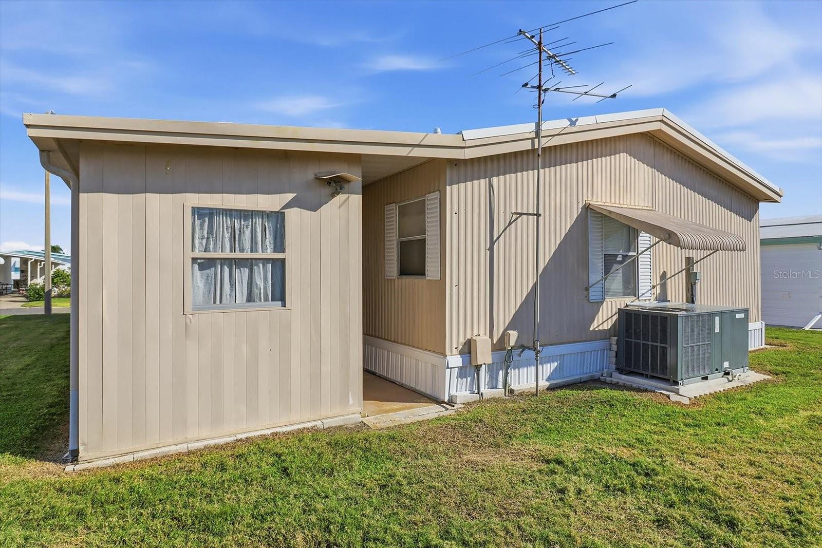 Image 34 of 44 For 2045 Hilo Drive