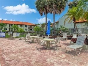 Image 23 of 33 For 1515 Pinellas Bayway S 40