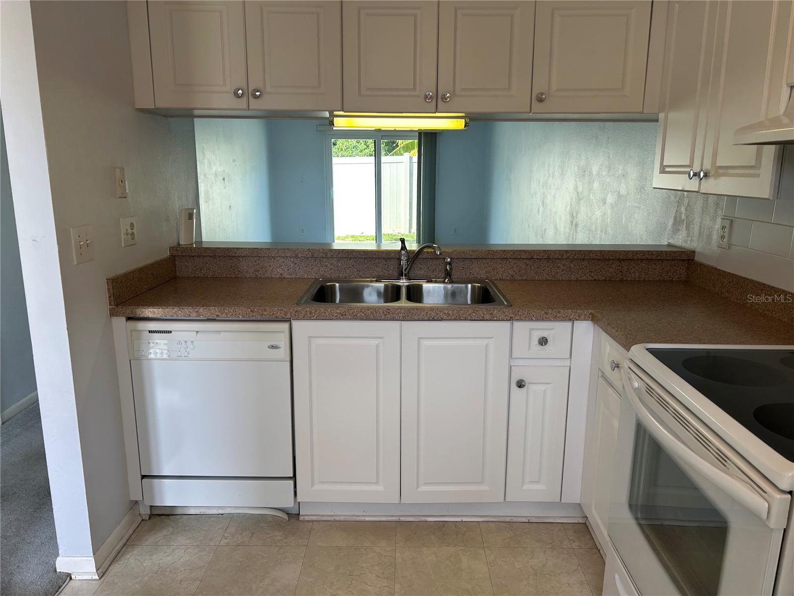 Image 9 of 21 For 1310 Powderpuff Dr  1104