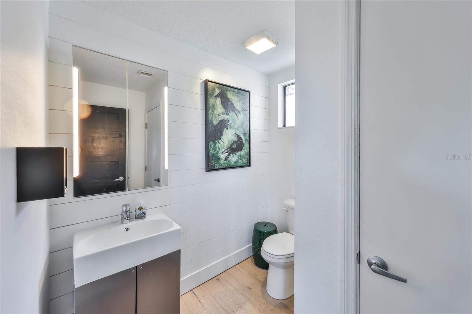 Image 14 of 39 For 3012 Barcelona Street 7